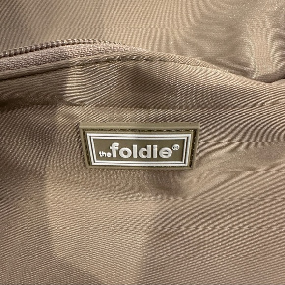 The Foldie Black Nylon Belt Bag Crossbody Fanny Pack Adjustable Travel Everyday - Picture 6 of 8